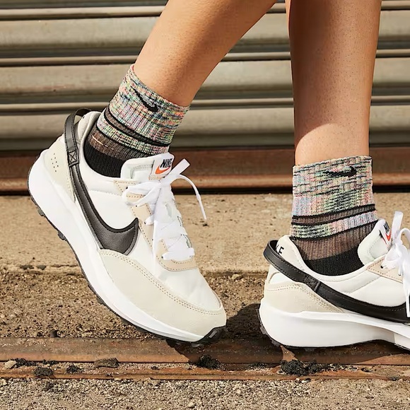 Brand New Nike Waffle Debut Women's Shoes “ Sanddrift/Phantom/White” - Picture 9 of 12